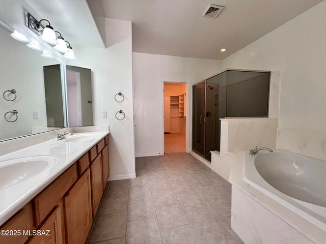 7449 E Ridge Point Road, Tucson, AZ 85750