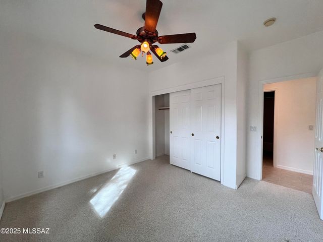 7449 E Ridge Point Road, Tucson, AZ 85750