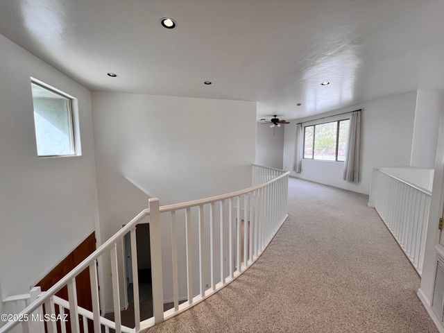 7449 E Ridge Point Road, Tucson, AZ 85750