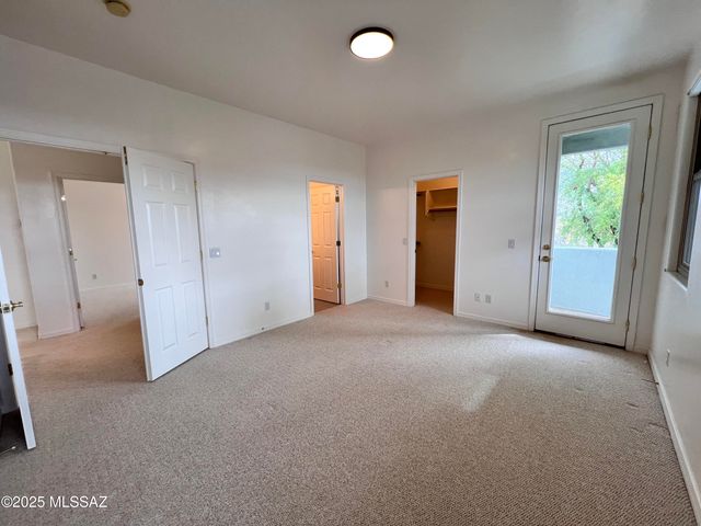 7449 E Ridge Point Road, Tucson, AZ 85750