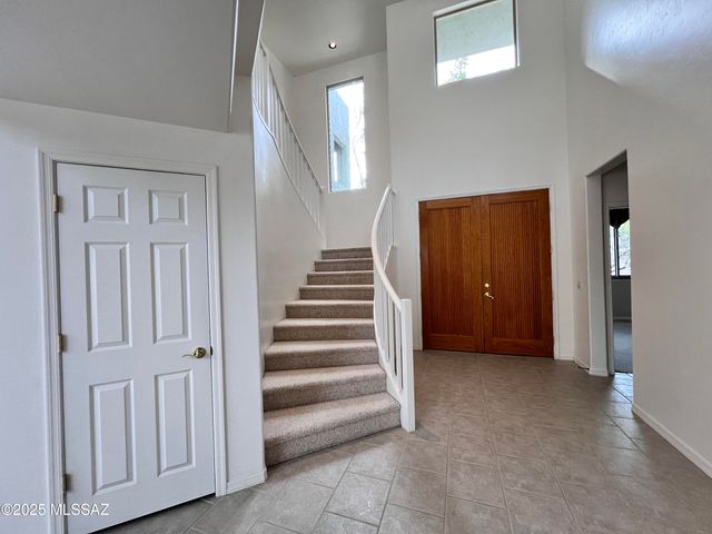 7449 E Ridge Point Road, Tucson, AZ 85750