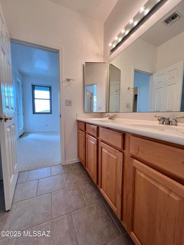 7449 E Ridge Point Road, Tucson, AZ 85750