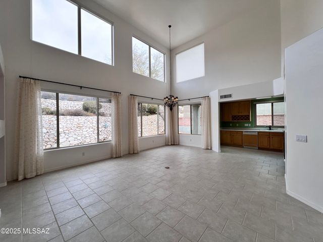 7449 E Ridge Point Road, Tucson, AZ 85750