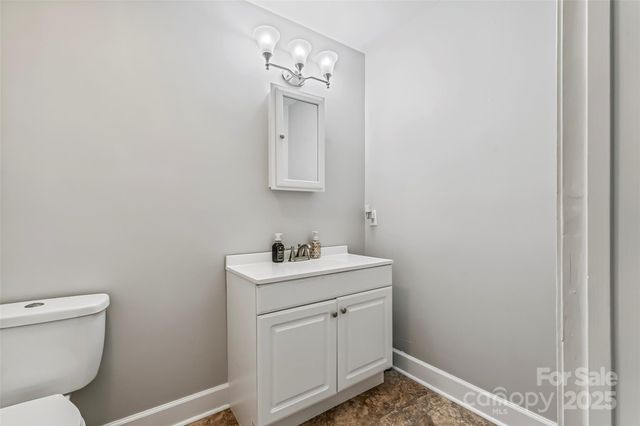 1631 Berkley Street SW, Lenoir, NC 28645