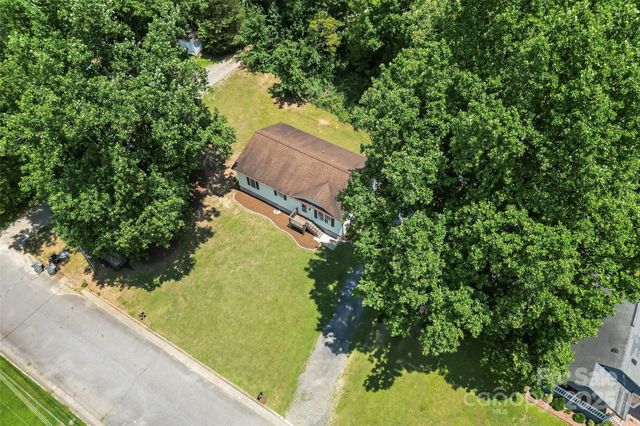 1631 Berkley Street SW, Lenoir, NC 28645