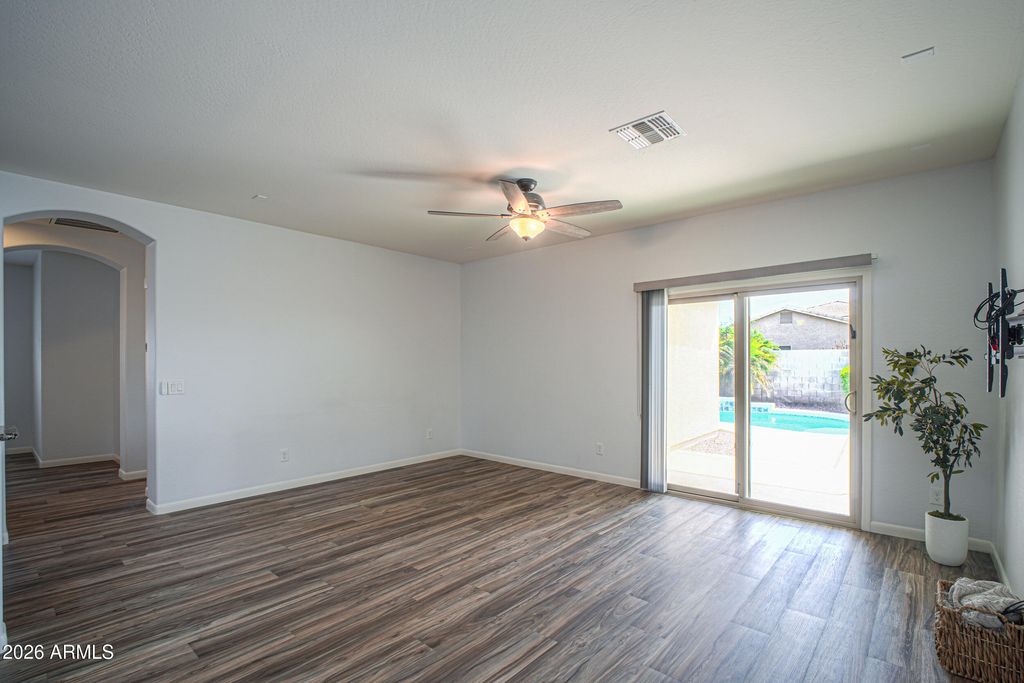 1575 W ALDER Road, San Tan Valley, AZ 85140 — photo 4