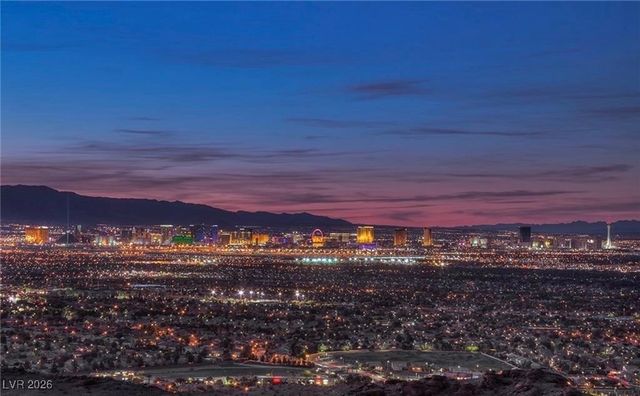 467 Rock Peak Drive, Henderson, NV 89012