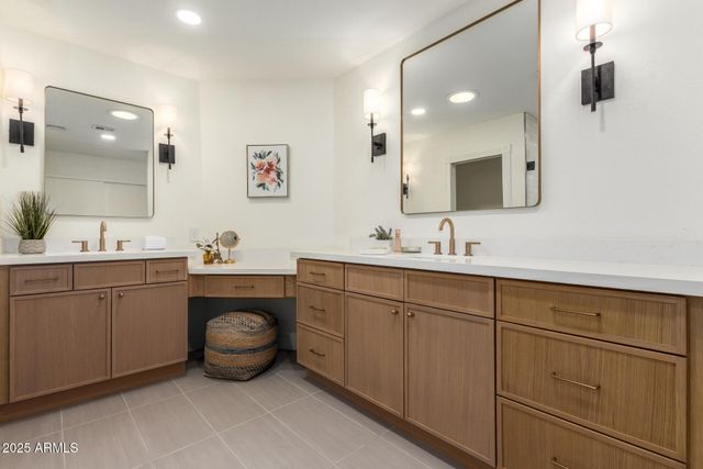 10242 E Spring Creek Road, Sun Lakes, AZ 85248