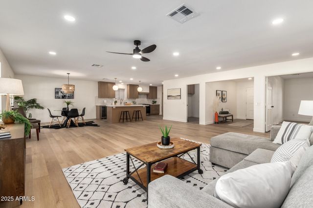 10242 E Spring Creek Road, Sun Lakes, AZ 85248