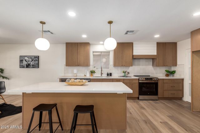 10242 E Spring Creek Road, Sun Lakes, AZ 85248