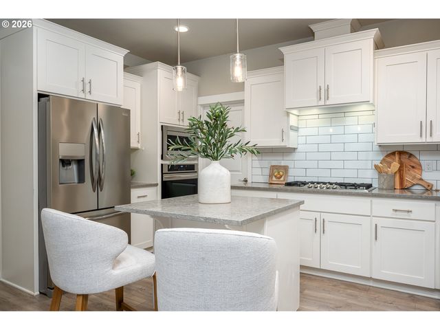 3606 Ne ORIOLE St, Camas, WA 98607