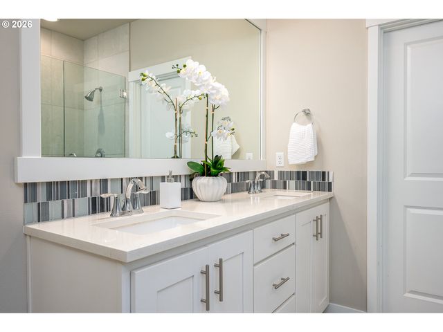 3606 Ne ORIOLE St, Camas, WA 98607