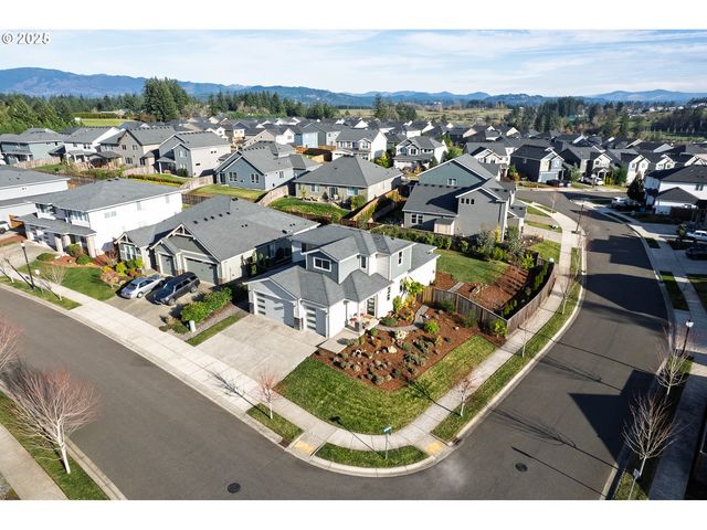 3606 Ne ORIOLE St, Camas, WA 98607