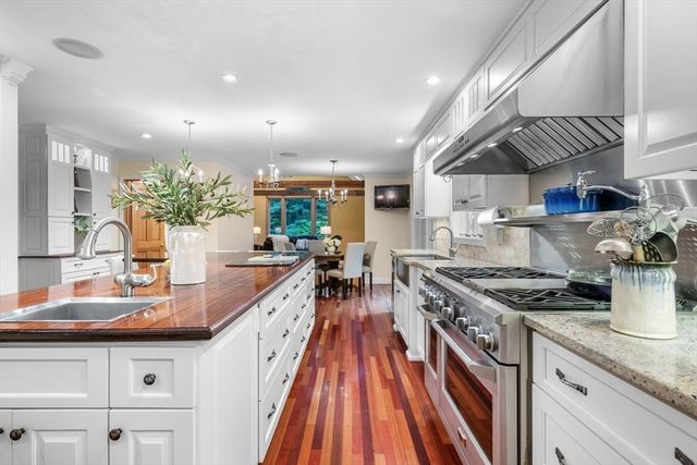 39 Joseph Smith Way, Boxford, MA 01921