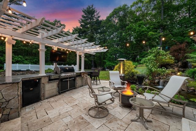 39 Joseph Smith Way, Boxford, MA 01921