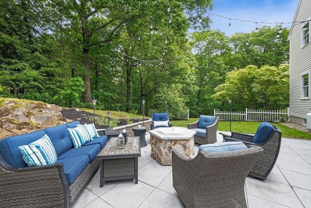 39 Joseph Smith Way, Boxford, MA 01921