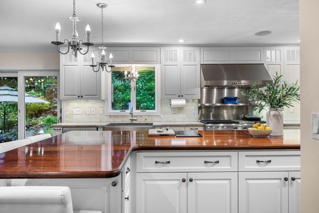 39 Joseph Smith Way, Boxford, MA 01921