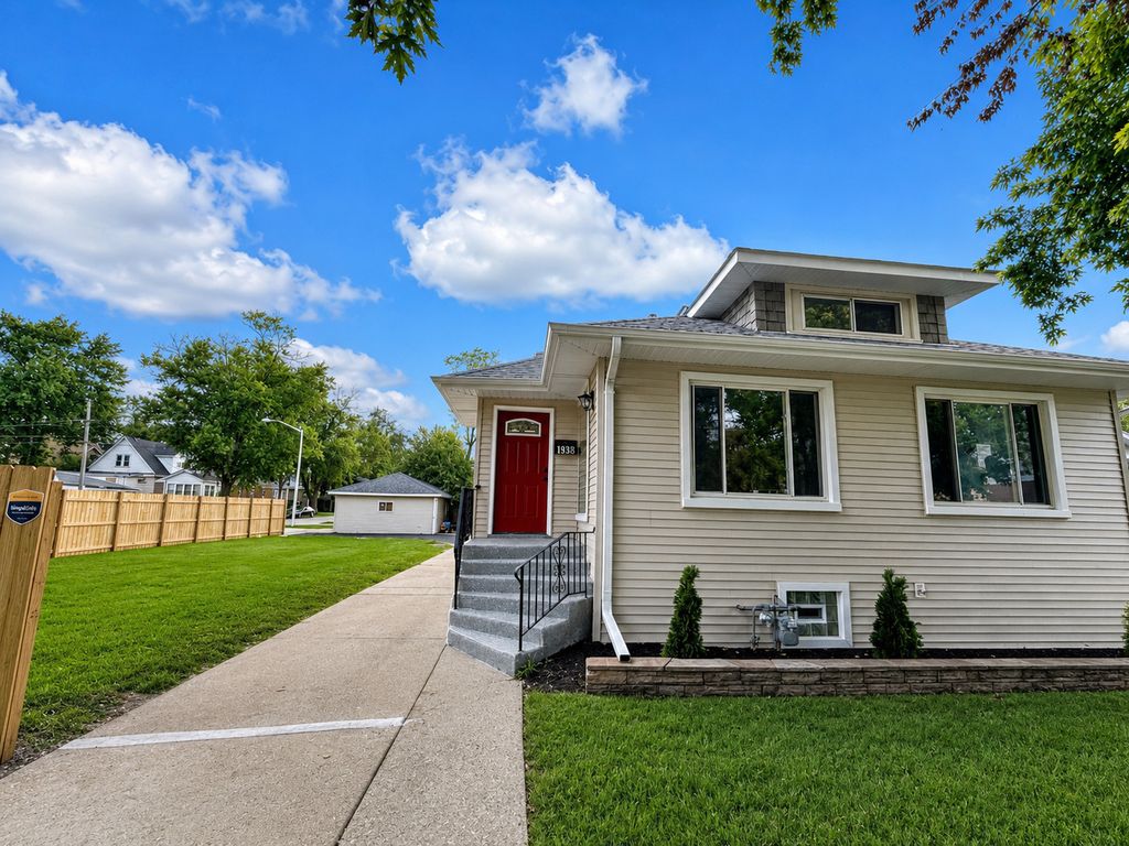 1936 S 17th Avenue, Maywood, IL 60153 — exterior