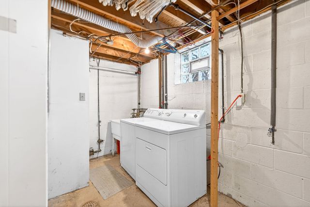 62 DUNDALK DRIVE, Penn Hills, PA 15235