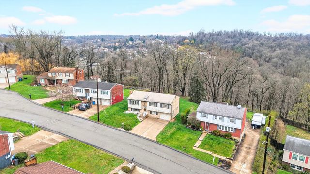 62 DUNDALK DRIVE, Penn Hills, PA 15235