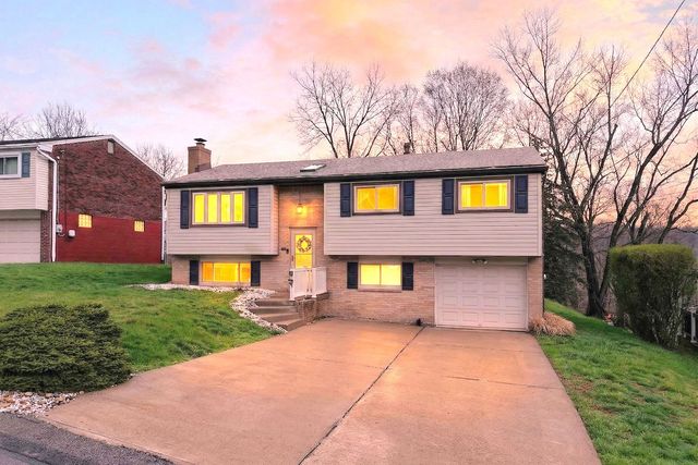 62 DUNDALK DRIVE, Penn Hills, PA 15235