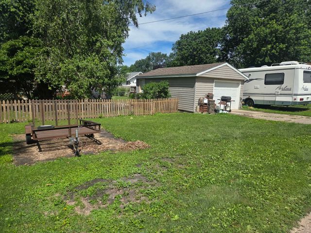 303 14th Street, Grand Junction, IA 50107