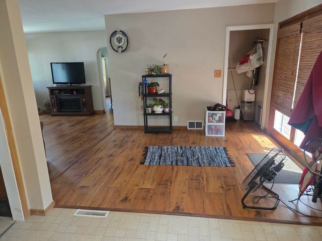 303 14th Street, Grand Junction, IA 50107