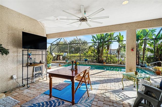 2127 SE 17th PL, Cape Coral, FL 33990