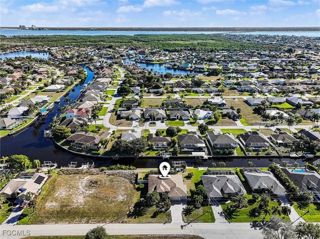2127 SE 17th PL, Cape Coral, FL 33990