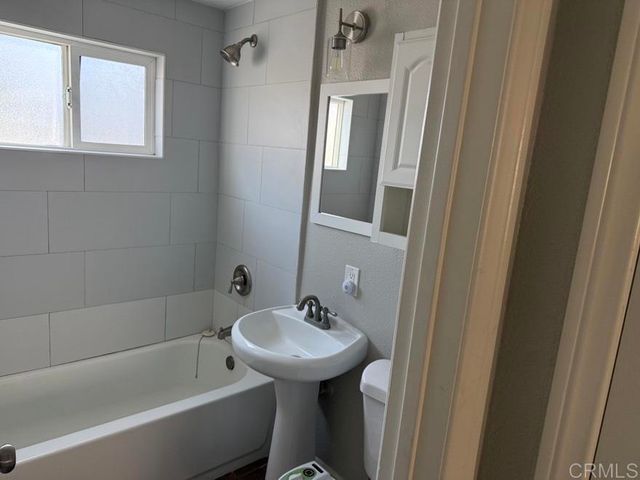 1160 E Lexington Avenue 6, El Cajon, CA 92019