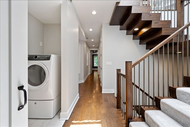 2901 N Burling Street, Chicago, IL 60657