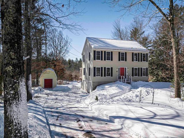319 Old Concord Turnpike, Barrington, NH 03825