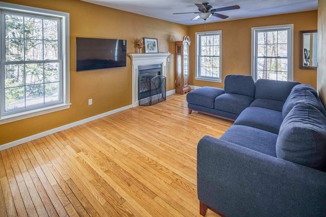 319 Old Concord Turnpike, Barrington, NH 03825