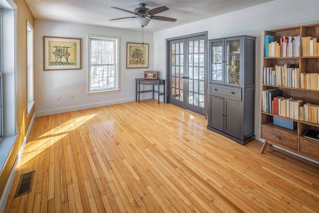 319 Old Concord Turnpike, Barrington, NH 03825