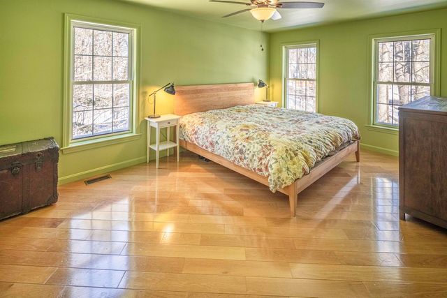 319 Old Concord Turnpike, Barrington, NH 03825