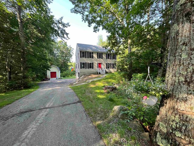 319 Old Concord Turnpike, Barrington, NH 03825