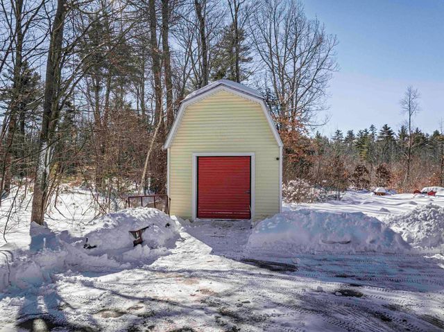 319 Old Concord Turnpike, Barrington, NH 03825