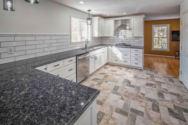 319 Old Concord Turnpike, Barrington, NH 03825