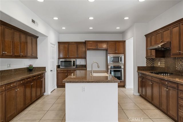 15767 Flight, Chino, CA 91708