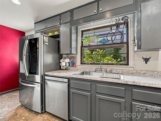 30 Maney Avenue, Asheville, NC 28804