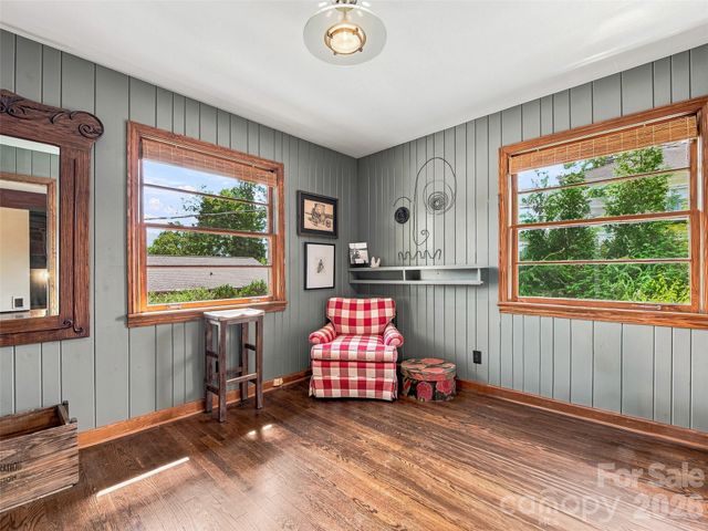 30 Maney Avenue, Asheville, NC 28804