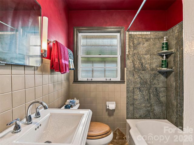 30 Maney Avenue, Asheville, NC 28804
