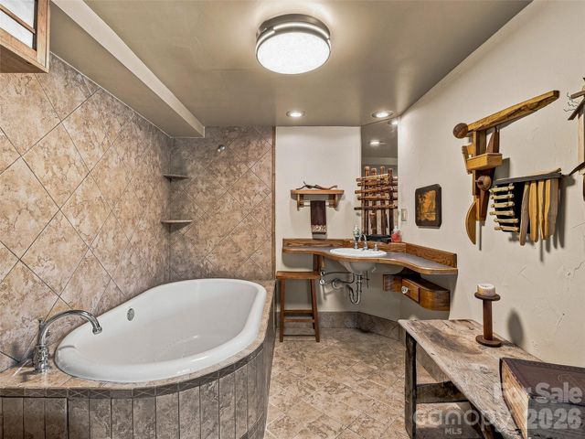 30 Maney Avenue, Asheville, NC 28804