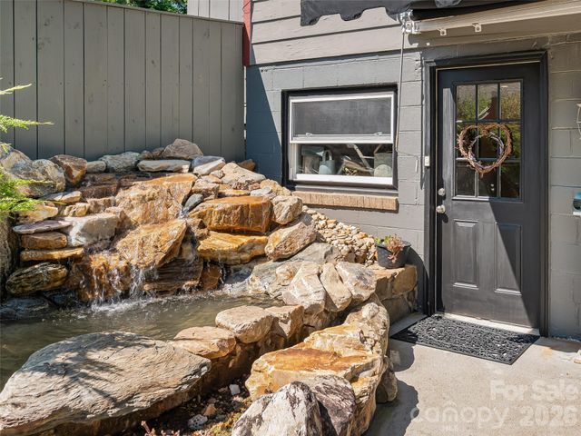 30 Maney Avenue, Asheville, NC 28804