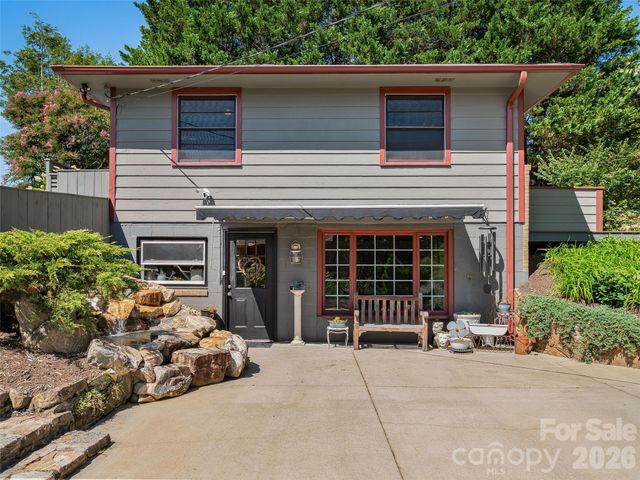 30 Maney Avenue, Asheville, NC 28804