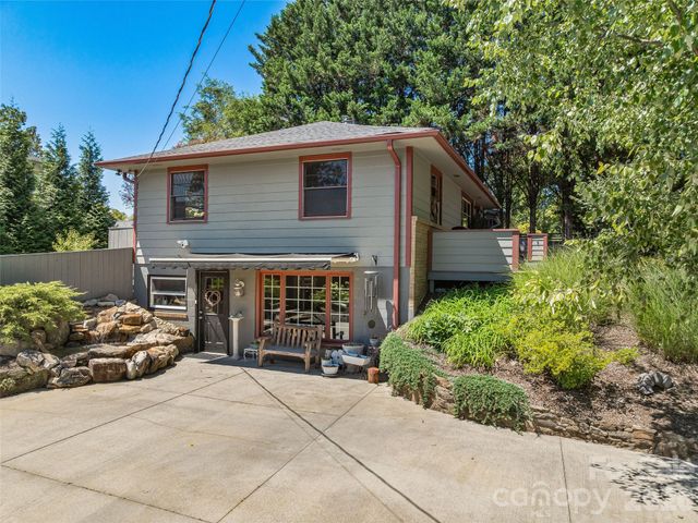 30 Maney Avenue, Asheville, NC 28804