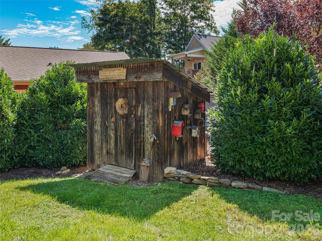 30 Maney Avenue, Asheville, NC 28804