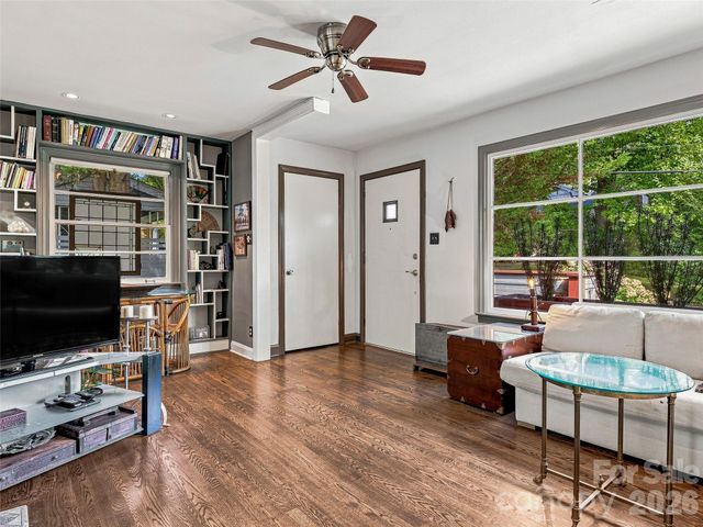 30 Maney Avenue, Asheville, NC 28804