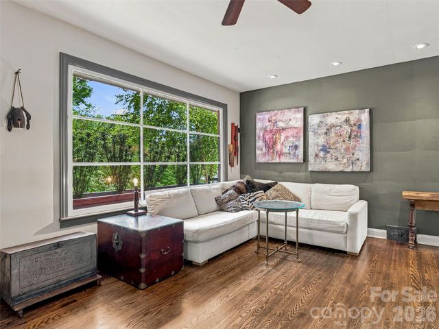 30 Maney Avenue, Asheville, NC 28804