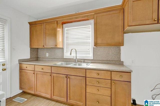 1441 12TH STREET, Midfield, AL 35228